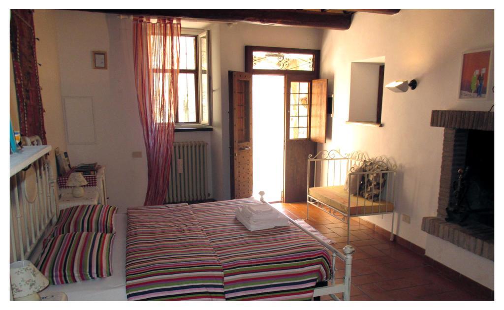 Bed and Breakfast Vico Del Poeta à Assise Chambre photo